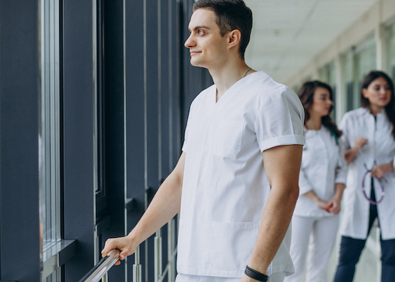 uomo ospedale casting medici