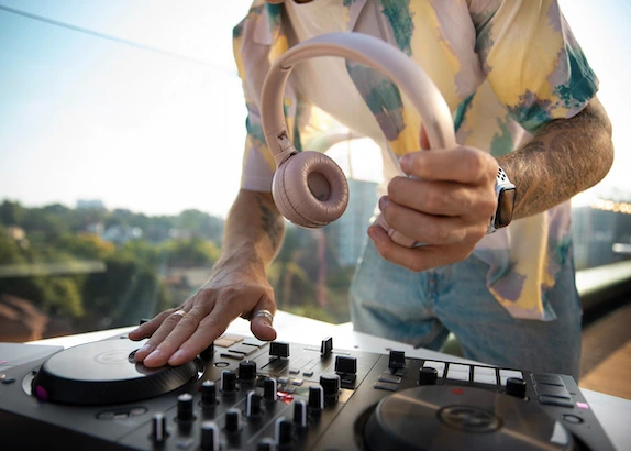 casting dj
