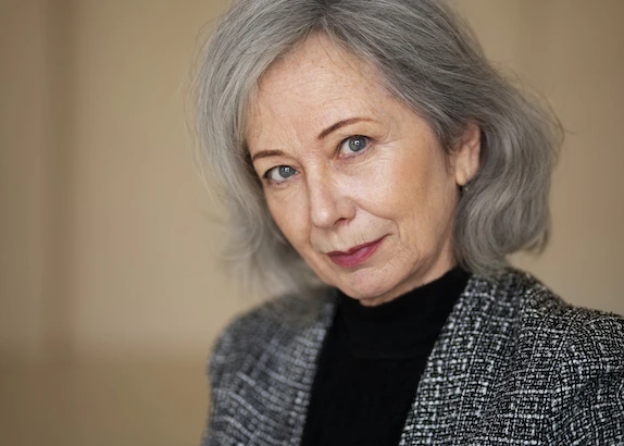 donna Over 70 casting donna Over 70