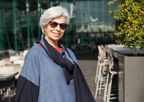 signora over 60 casting attrice